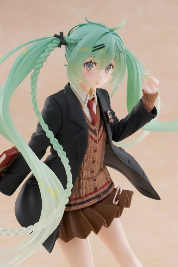 Hatsune Miku Fashion Figure Preppy