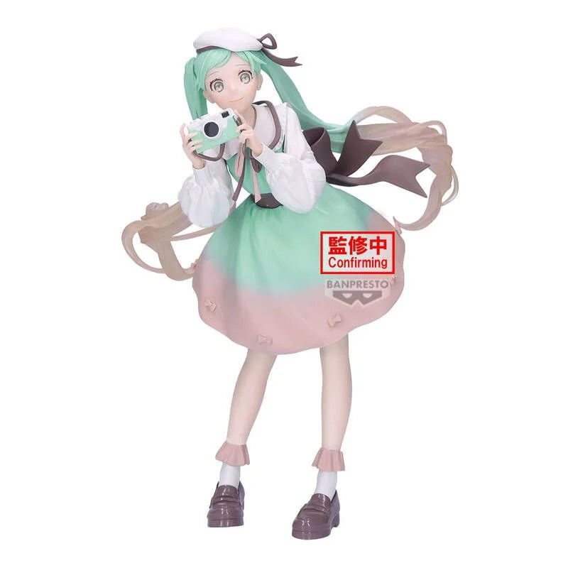 Hatsune Miku -Holiday Memories- Camera
